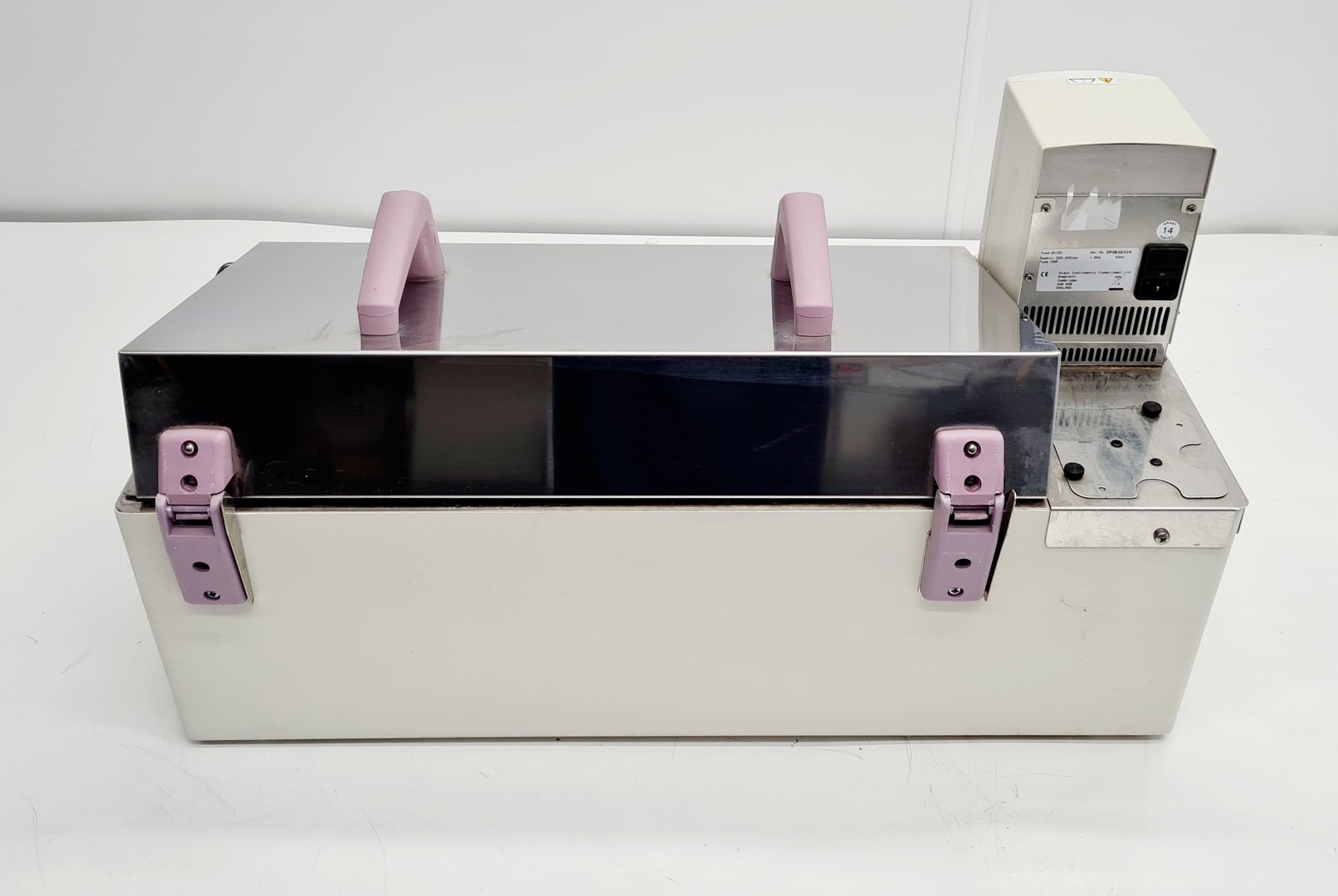 Image of Grant 38L Water Bath with GD120 Heater GD120–S38 Lab