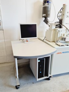 Thumbnail image of Jeol JSM-5910LV SEM Scanning Electron Microscope Lab