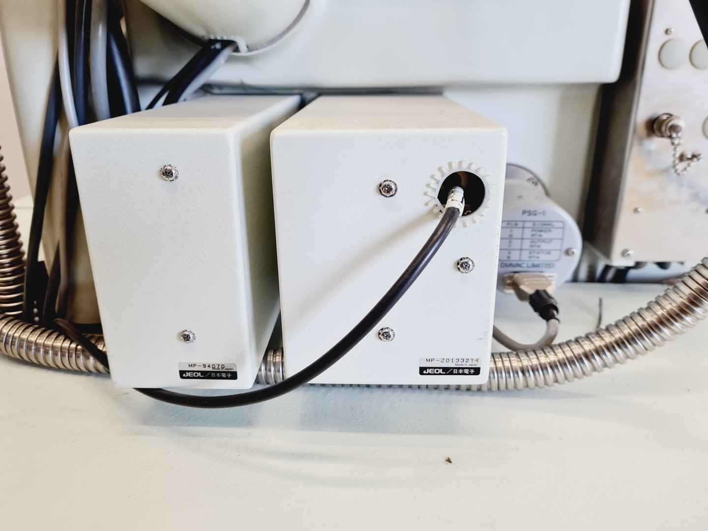 Image of Jeol JSM-5910LV SEM Scanning Electron Microscope Lab