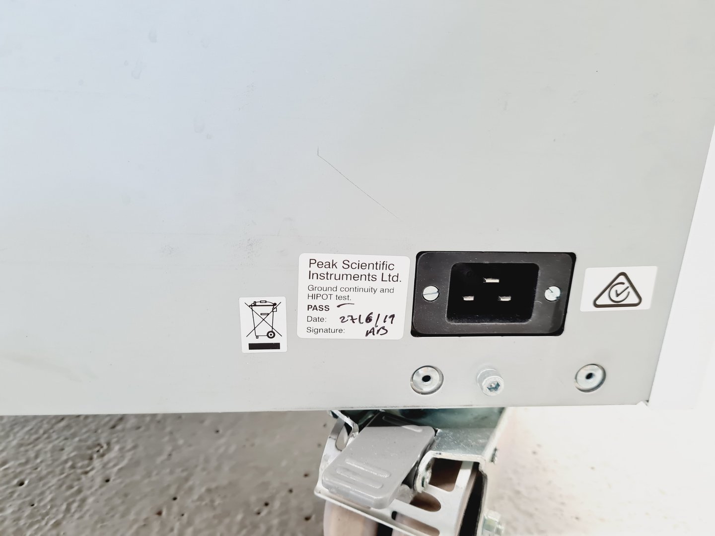 Image of PEAK Scientific Genius XE35 230V Nitrogen Gas Generator 230V Lab