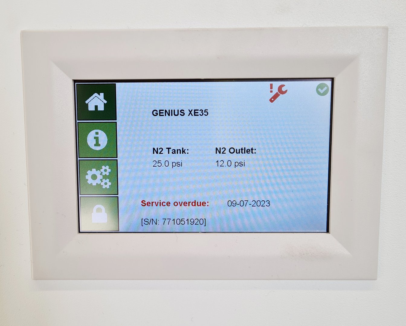 Image of PEAK Scientific Genius XE35 230V Nitrogen Gas Generator 230V Lab