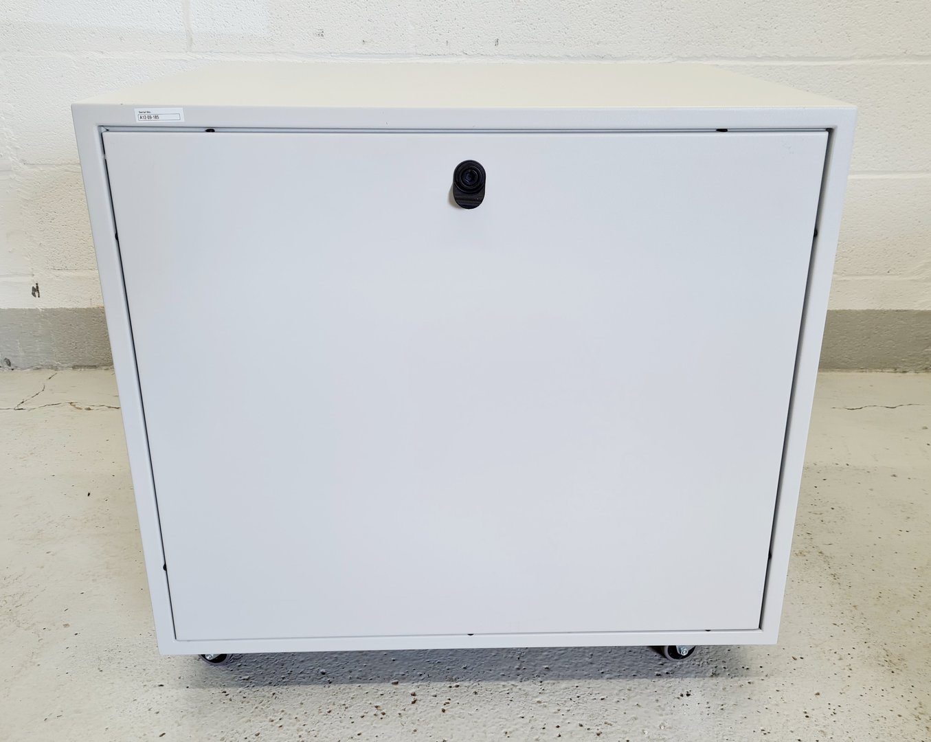Image of PEAK Scientific Genius NM32LA Nitrogen Generator Lab Spares/Repairs