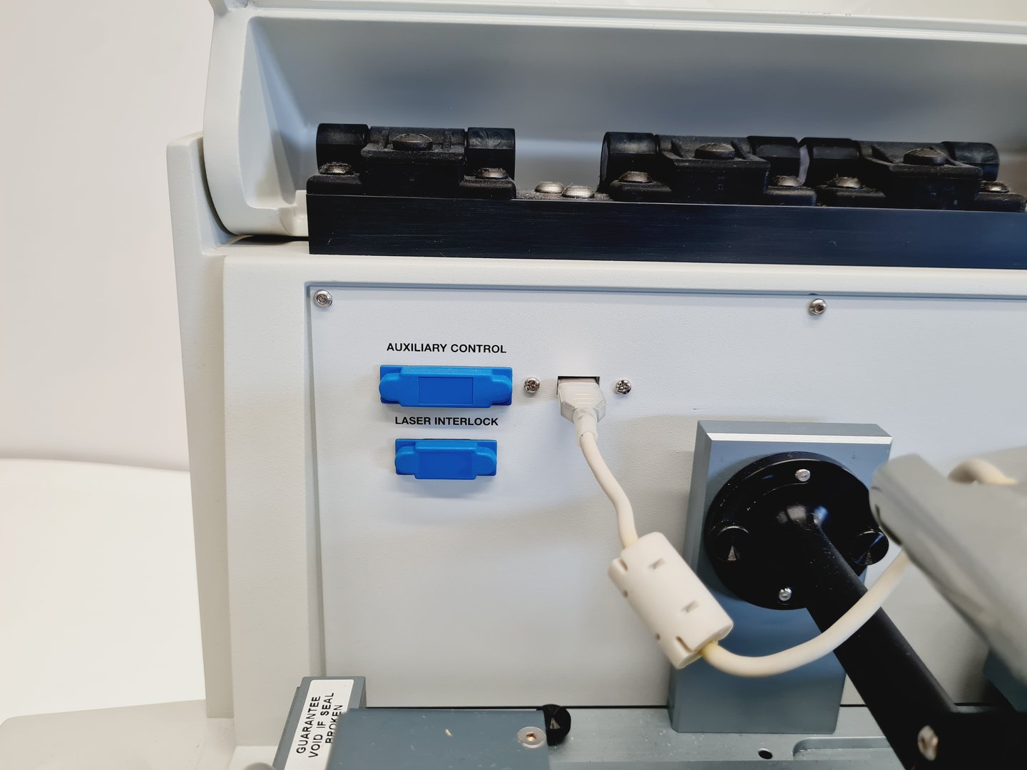 Image of Perkin Elmer RamanStation 400 Raman Spectrometer Lab Spares/Repairs