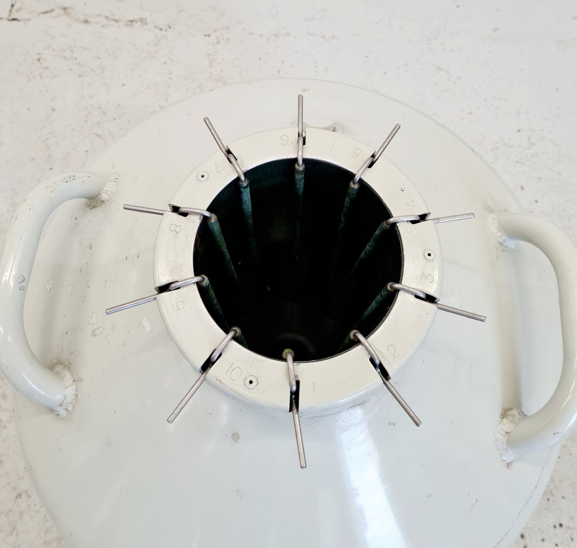 Image of Union Carbide Liquid Nitrogen Refrigerator Sample Storage Dewar Tank