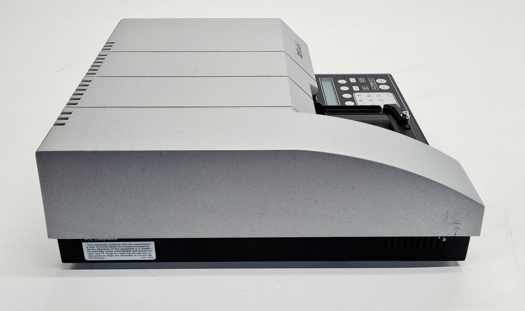 Image of BioTek ELx800 Microplate Reader Lab