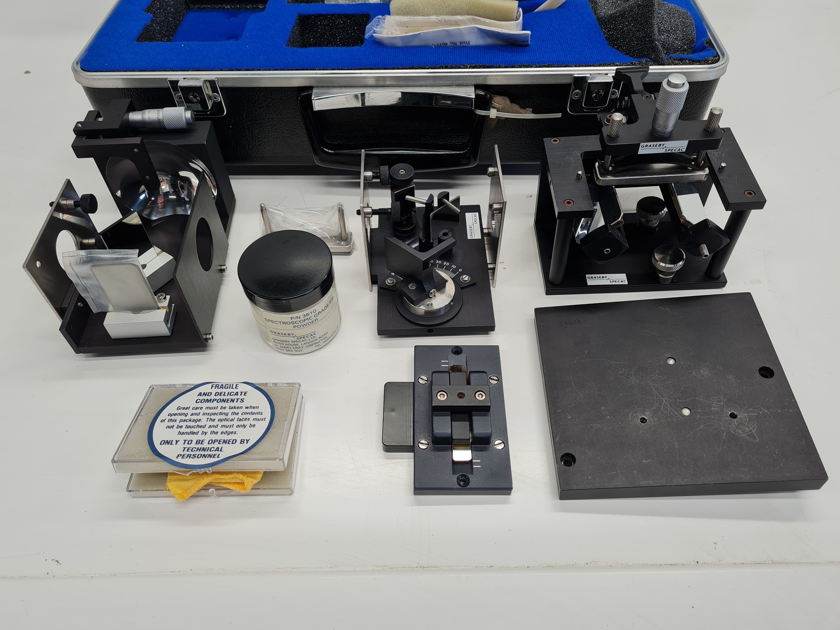 Specac Rairs Accessory Case of Graseby Specac Spectroscopic Spectrometer Reflectors & Parts Lab