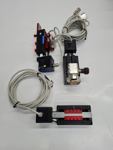 Thumbnail image of 3 x Luigs & Neumann LN- Mini 25 Micromanipulators & LN Mini/Comb Controller Lab