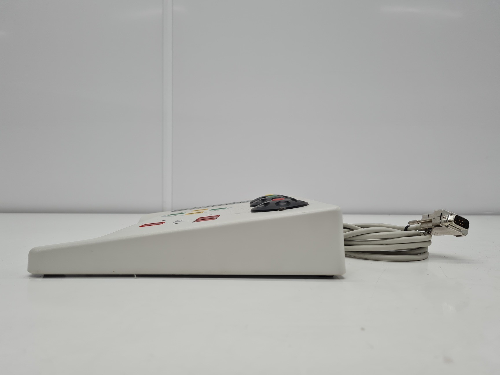 Image of 3 x Luigs & Neumann LN- Mini 25 Micromanipulators & LN Mini/Comb Controller Lab