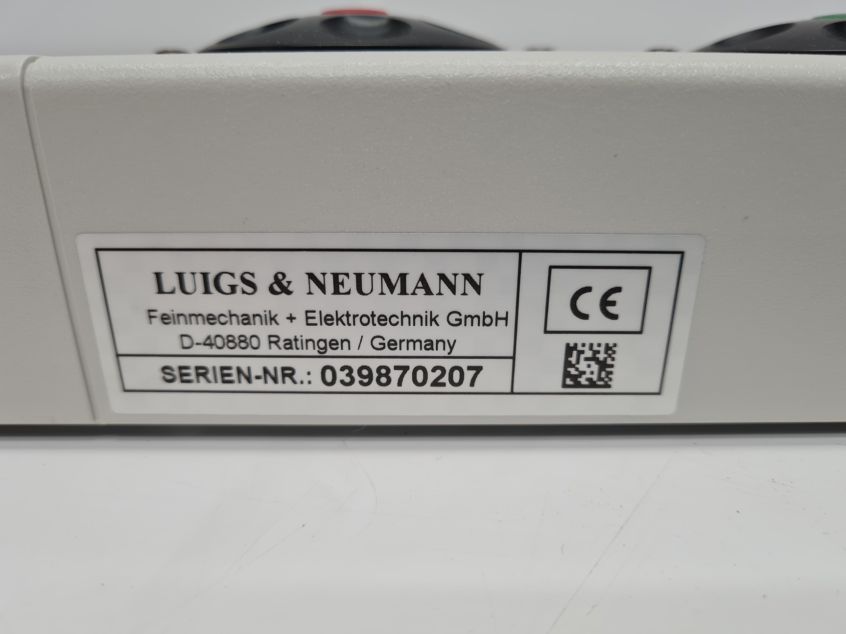 Image of 3 x Luigs & Neumann LN- Mini 25 Micromanipulators & LN Mini/Comb Controller Lab
