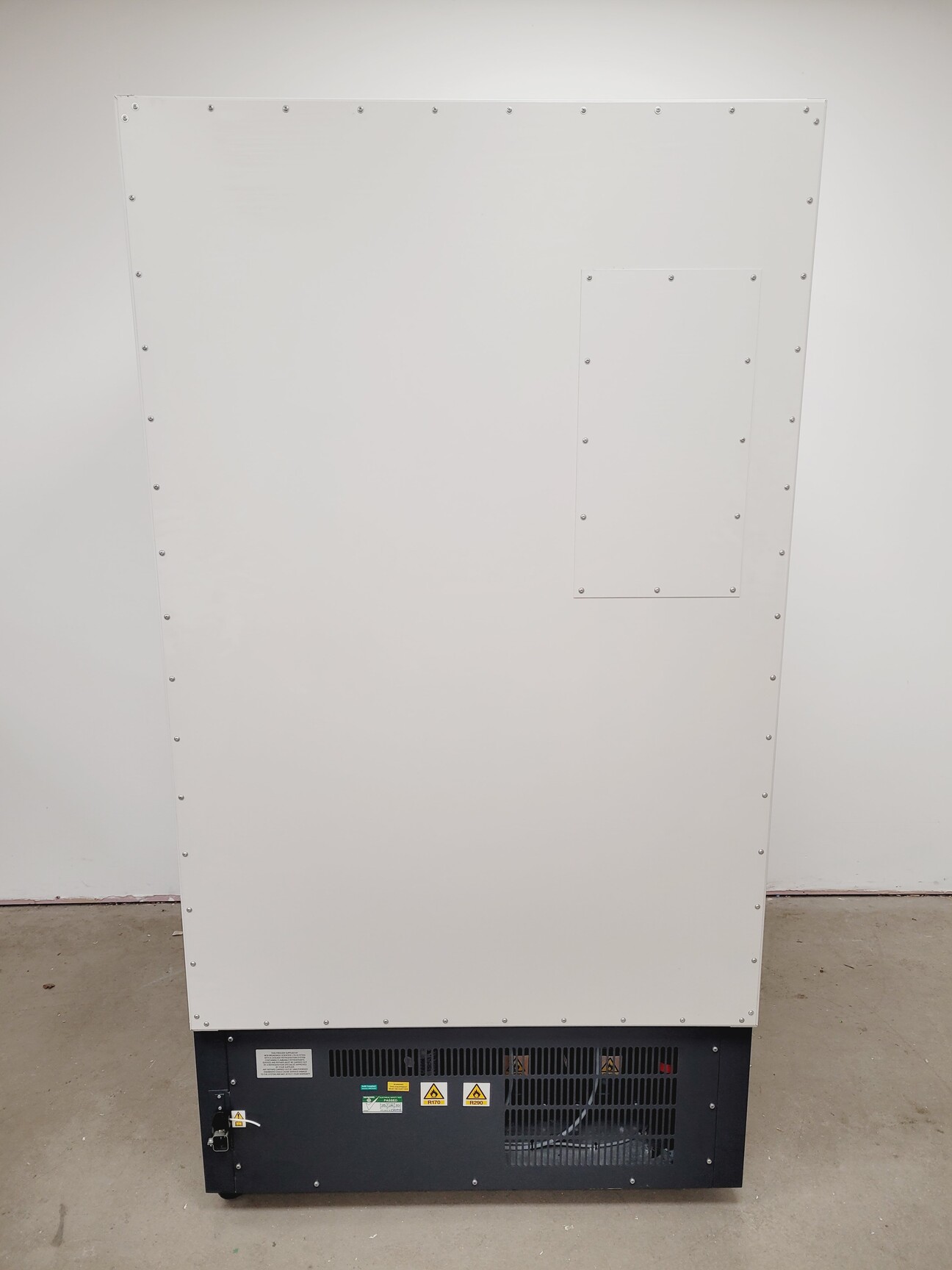 Image of New Brunswick Scientific Ultra Low Temperature Freezer U725 Innova -86 G Lab