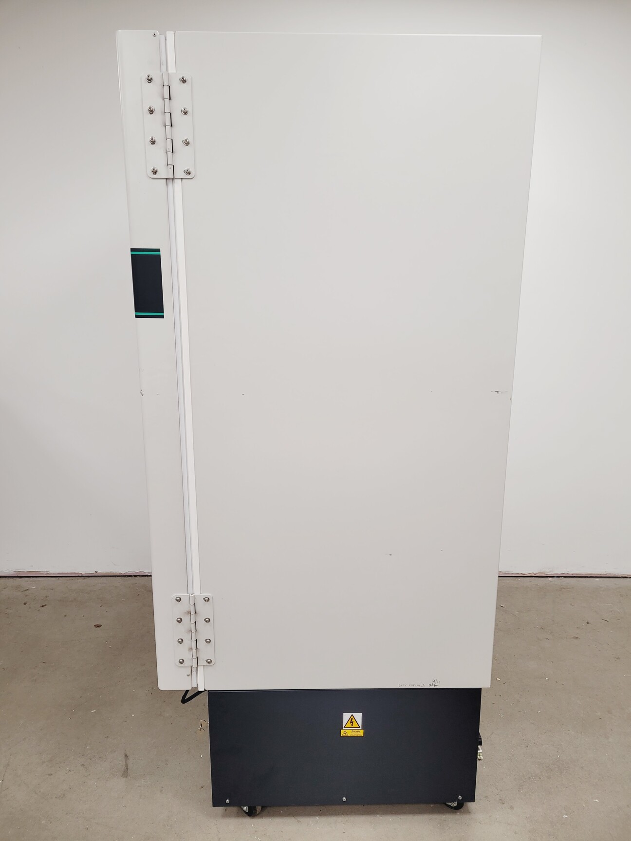 Image of New Brunswick Scientific  -86 G  U725 Innova Ultra Low Temperature Freezer  Lab