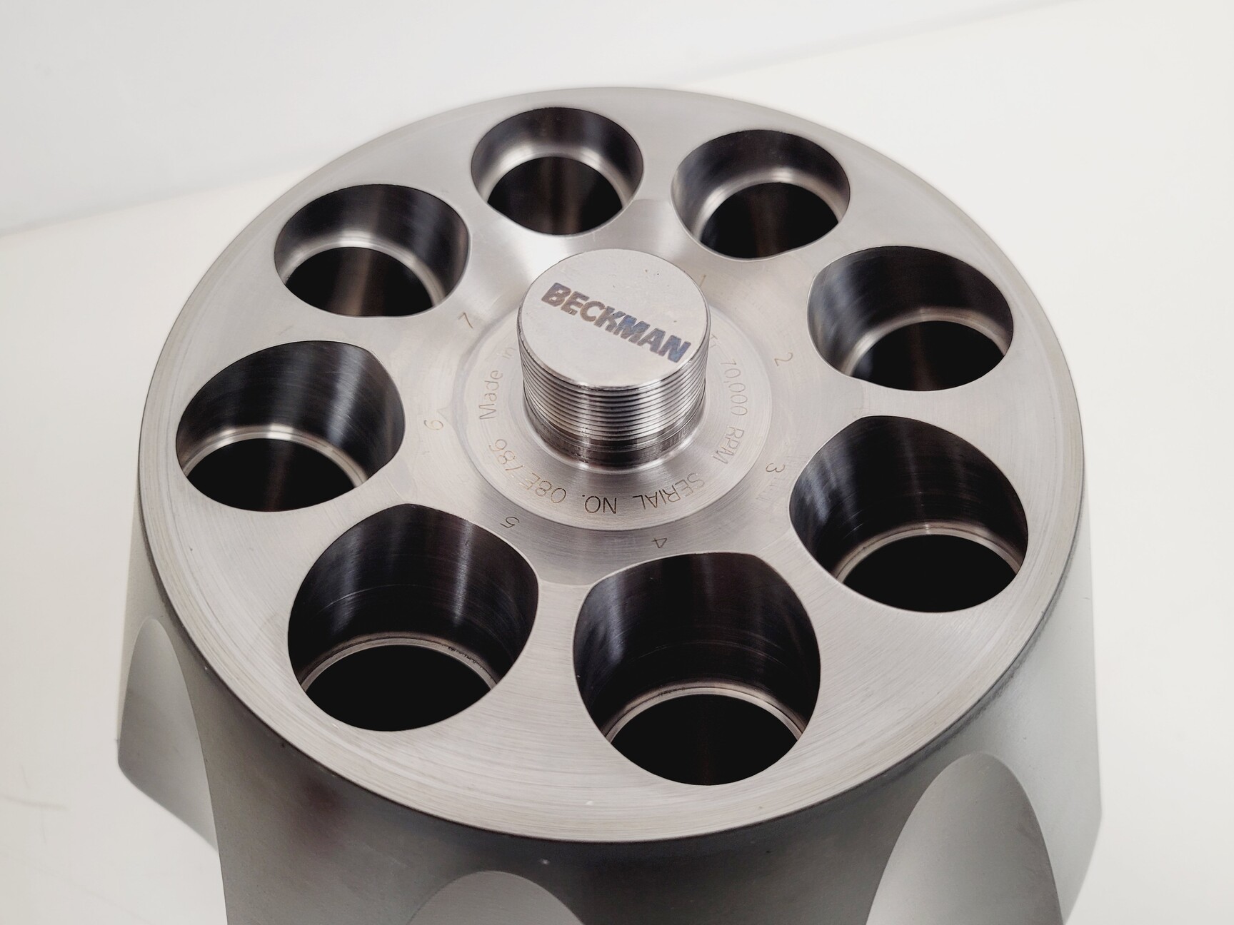 Image of Beckman Coulter Optima L-100 XP Ultracentrifuge Lab
