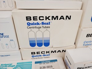 Thumbnail image of Beckman Coulter Optima L-100 XP Ultracentrifuge Lab