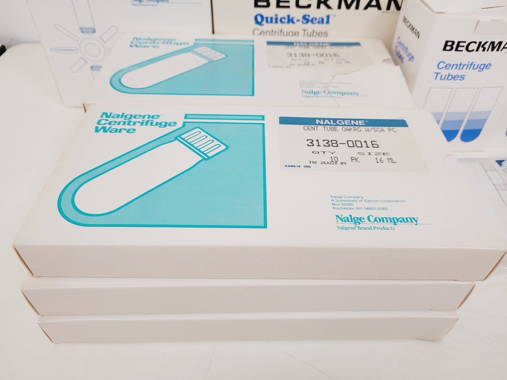 Image of Beckman Coulter Optima L-100 XP Ultracentrifuge Lab
