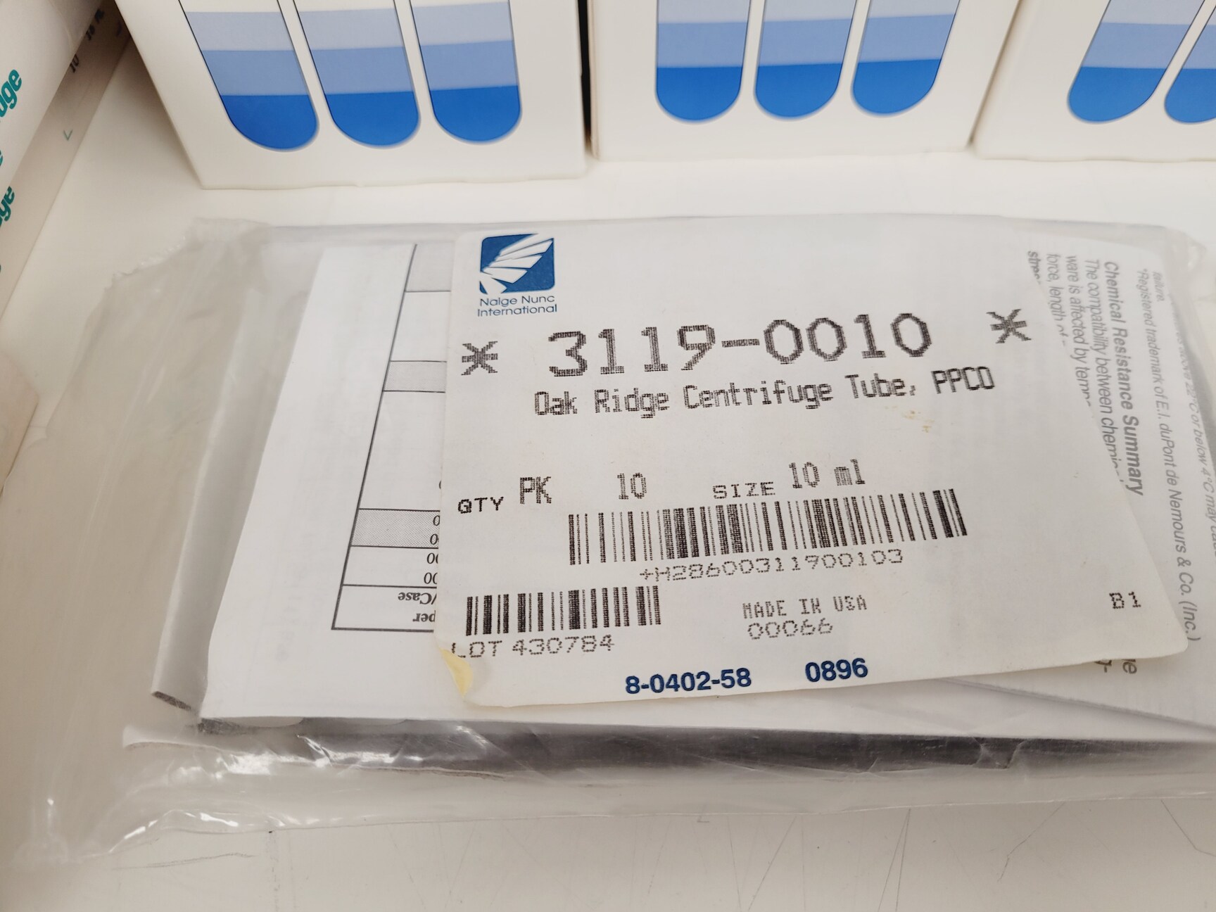 Image of Beckman Coulter Optima L-100 XP Ultracentrifuge Lab