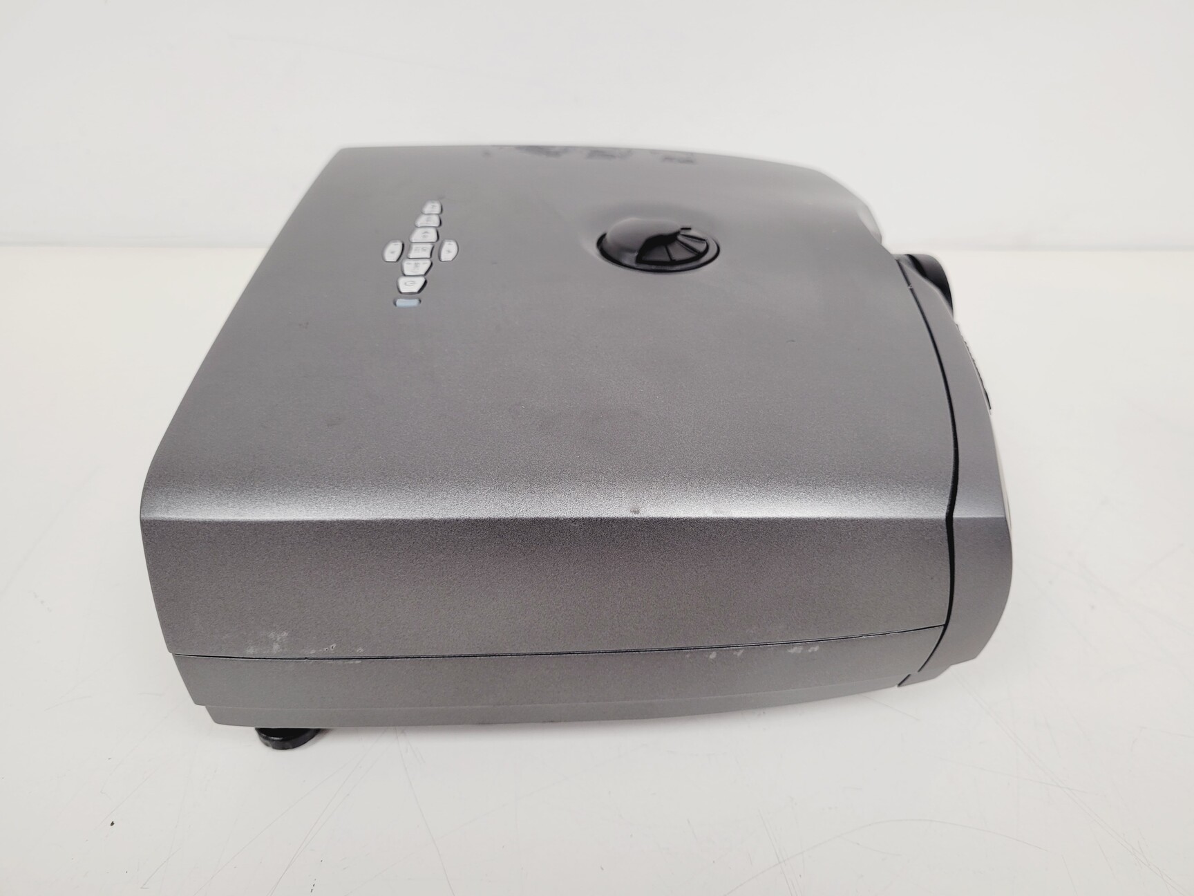 Image of Projection Design evo22 SX+ Zoom GP2 Projector
