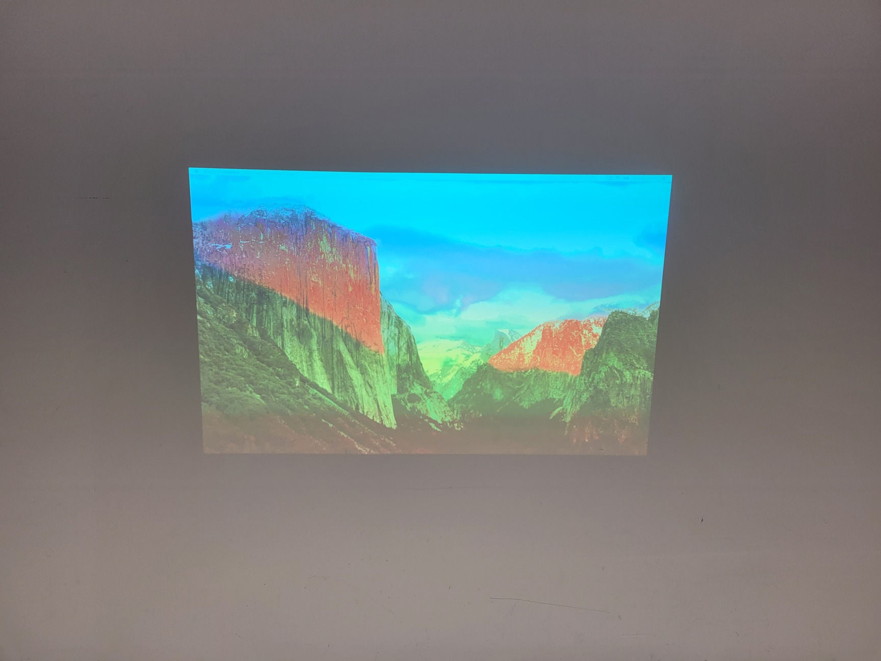 Image of Projection Design evo22 SX+ Zoom GP2 Projector