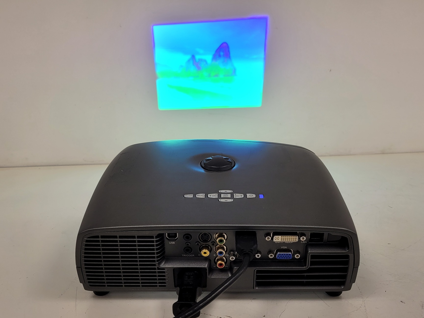 Image of Projection Design evo22 SX+ Zoom GP2 Projector Vanquish Grey