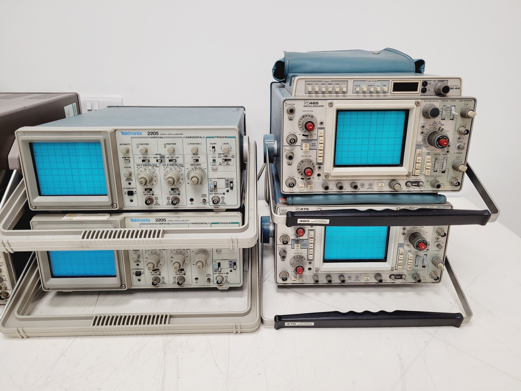 Image of Job Lot 9 x Oscilloscopes Hameg Tektronix Hitachi Tenma Philips