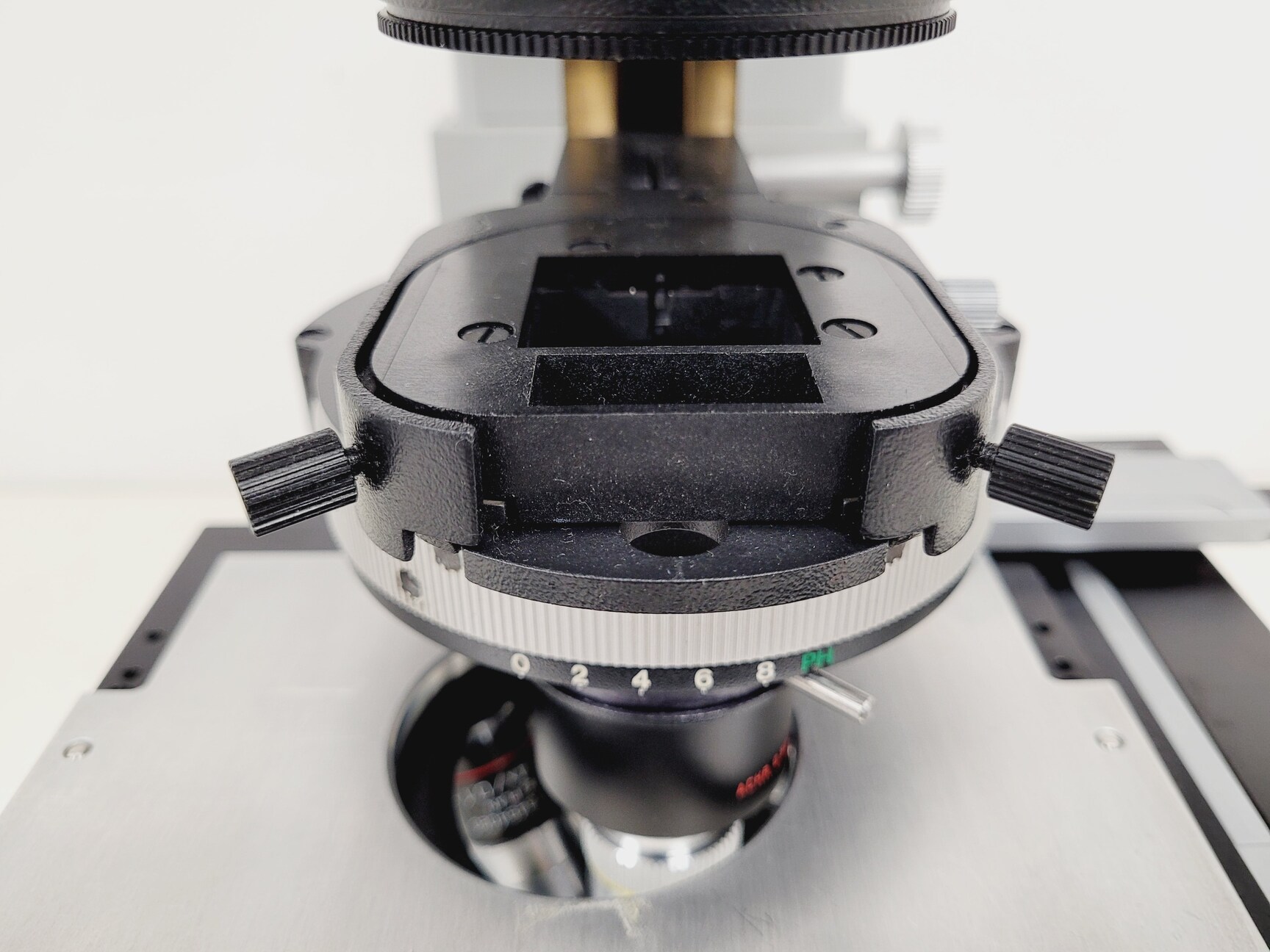 Image of Leitz Labovert FS Inverted Microscope with Light Source and 3 x Objectives Lab