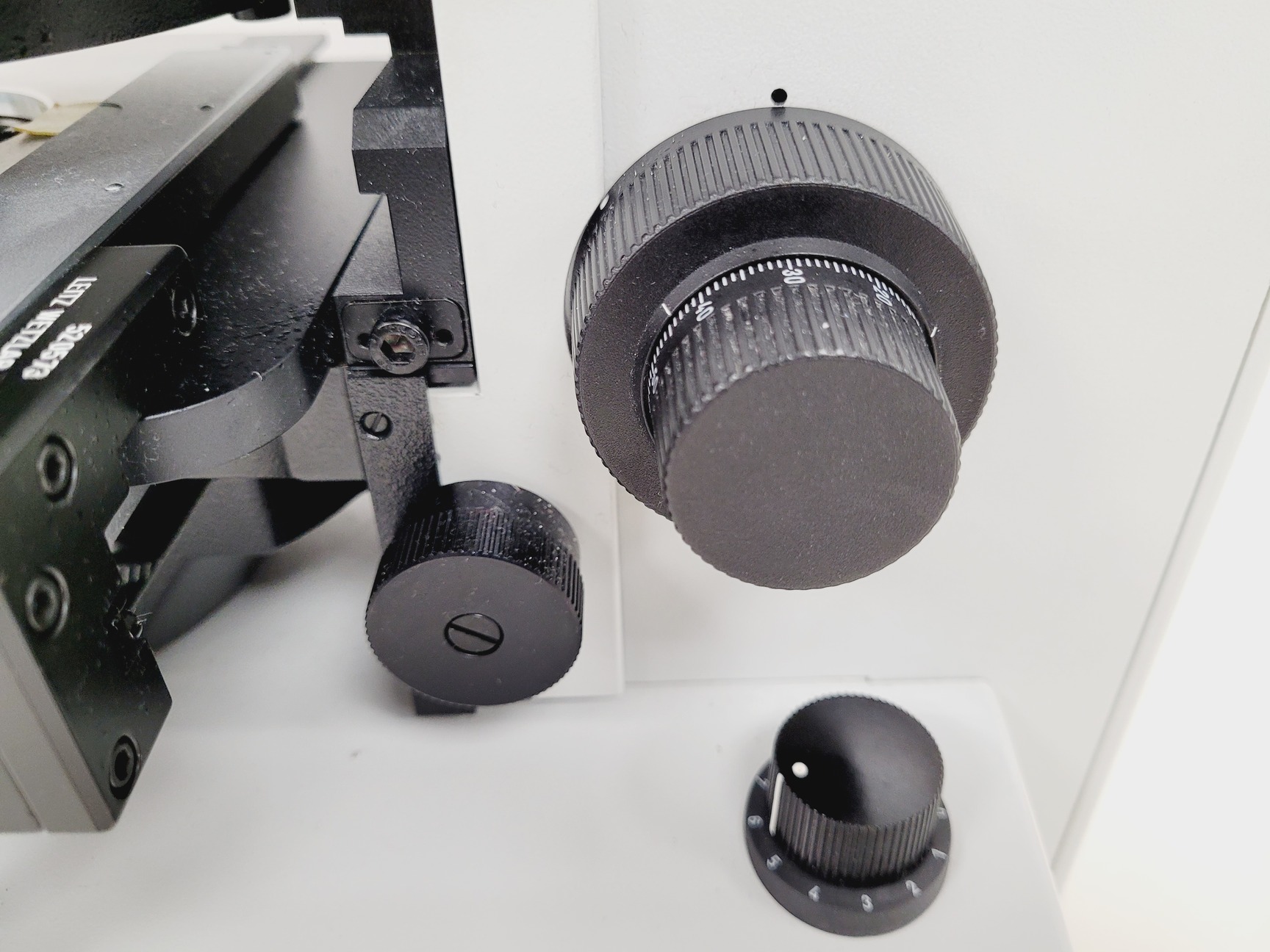 Image of Leitz Labovert FS Inverted Microscope with Light Source and 3 x Objectives Lab