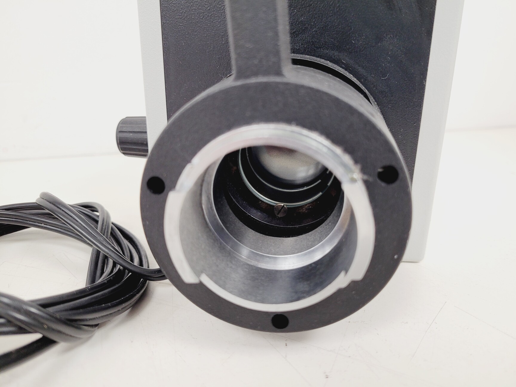 Image of Leitz Labovert FS Inverted Microscope with Light Source and 3 x Objectives Lab