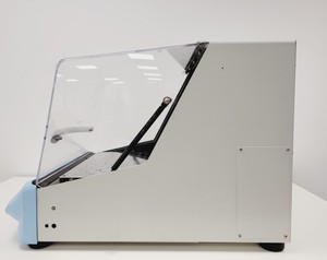 Thumbnail image of Thermo Scientific MAXQ 4000 Incubator Shaker Lab SHKE4000-1CE