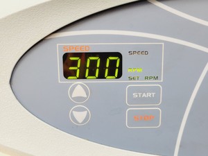 Thumbnail image of Thermo Scientific MAXQ 4000 Incubator Shaker Lab SHKE4000-1CE