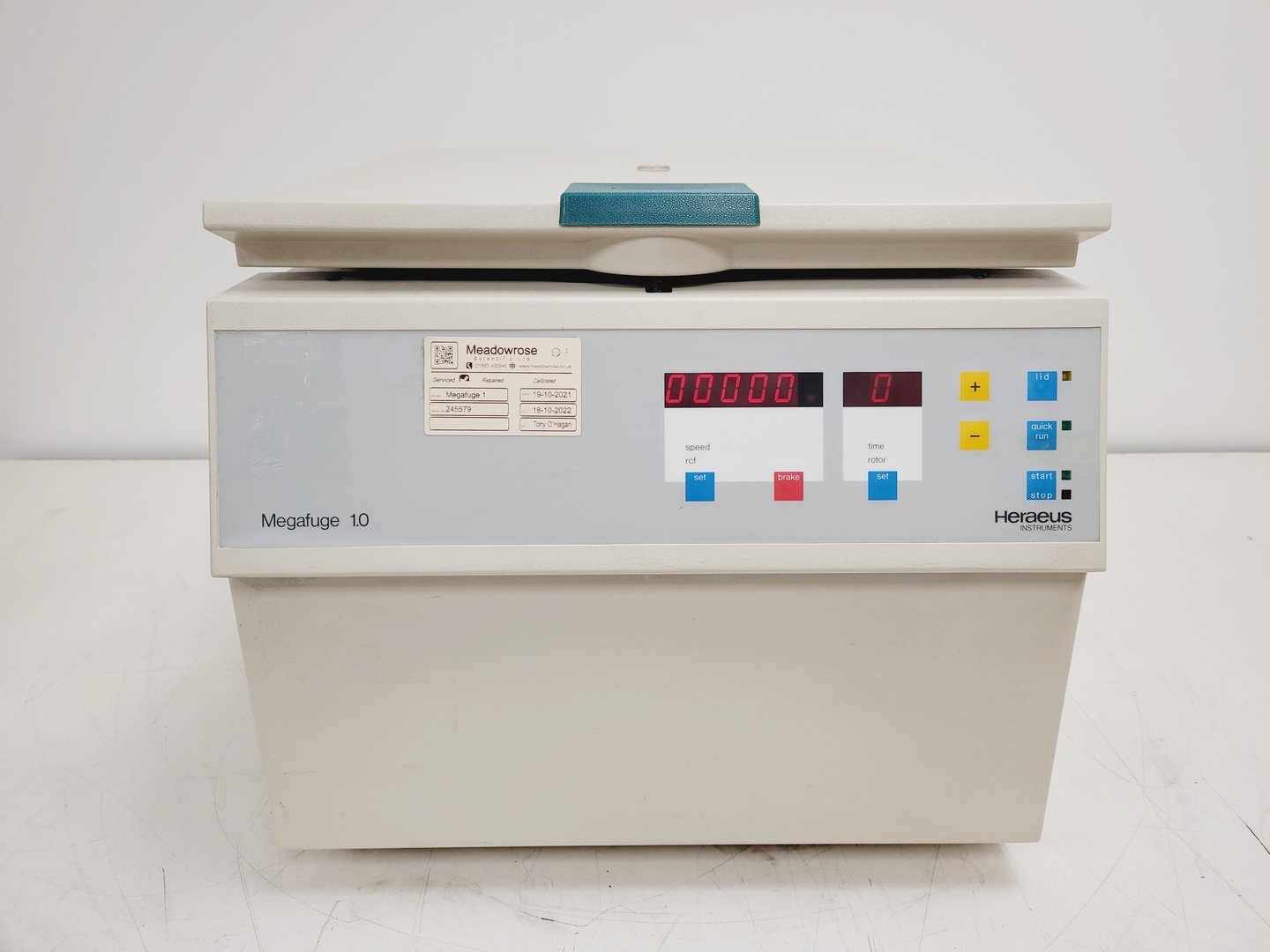 Image of Heraeus Instruments Megafuge 1.0 Centrifuge with 2800rpm Swinging Bucket Rotor 
