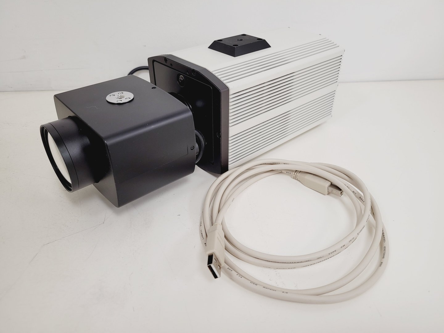 Image of Bio-Rad ChemiDoc MP Imaging System Universal Hood III Lab