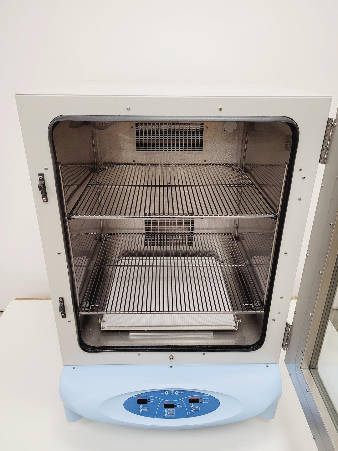 Image of Thermo Scientific MAXQ 6000 Incubator Shaker Model 4352 SHKE6000-1CE Lab