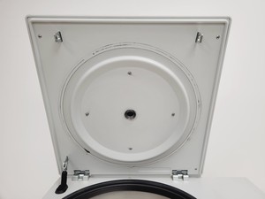 Thumbnail image of Eppendorf 5810R Refrigerated Laboratory Centrifuge Lab