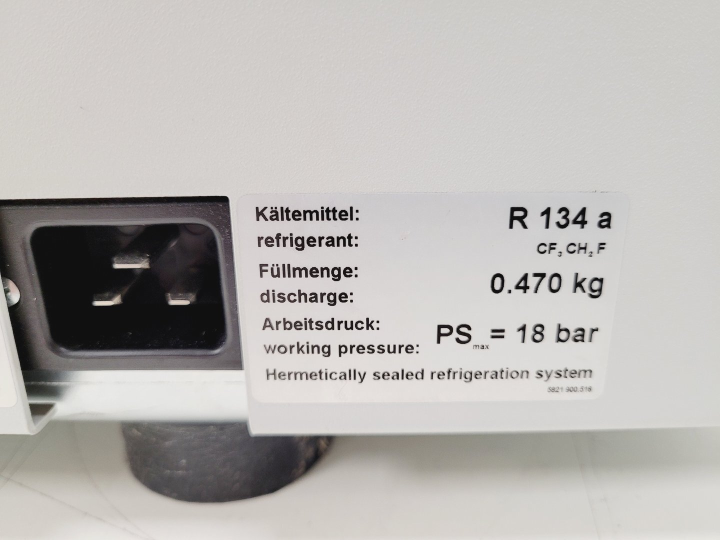 Image of Eppendorf 5810R Refrigerated Laboratory Centrifuge Lab