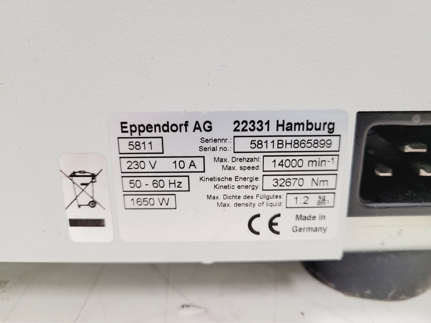 Image of Eppendorf Model 5810R Refrigerated Laboratory Centrifuge Lab
