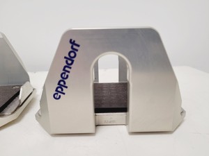 Thumbnail image of Eppendorf 5810 Benchtop Laboratory Centrifuge with 4000rpm Rotor Lab