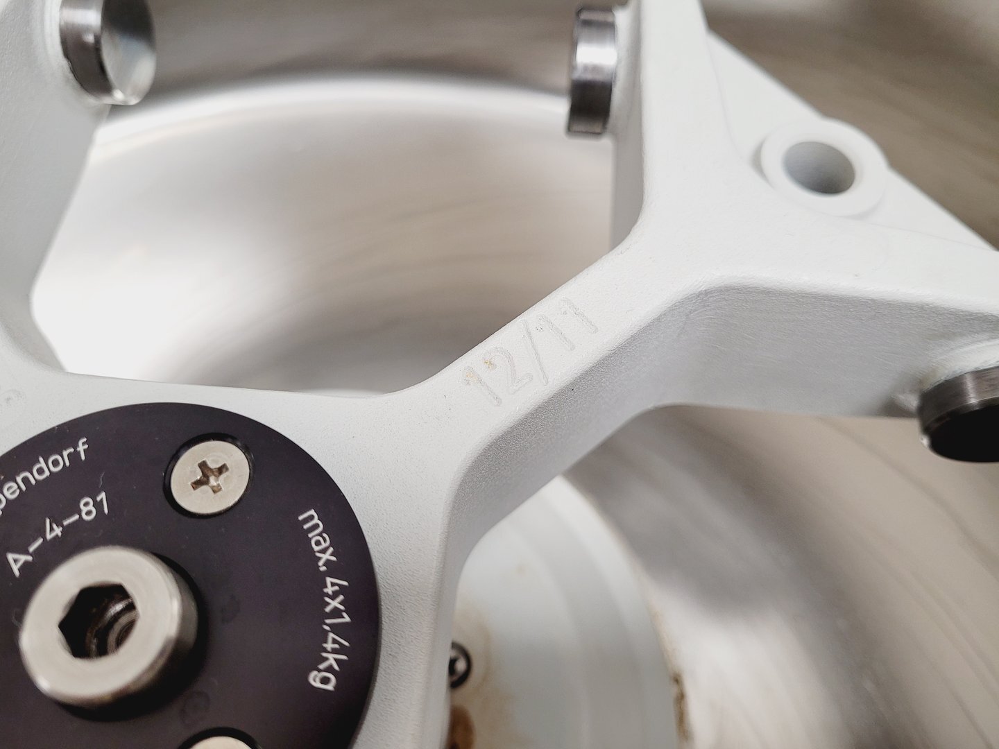 Image of Eppendorf 5810 Benchtop Laboratory Centrifuge with 4000rpm Rotor Lab