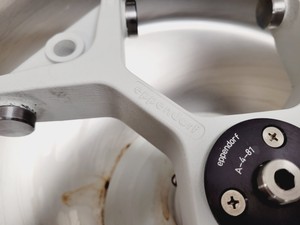 Thumbnail image of Eppendorf 5810 Benchtop Laboratory Centrifuge with 4000rpm Rotor Lab