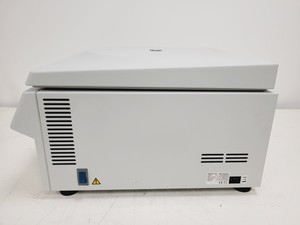 Thumbnail image of Eppendorf 5810 Benchtop Laboratory Centrifuge with 4000rpm Rotor Lab