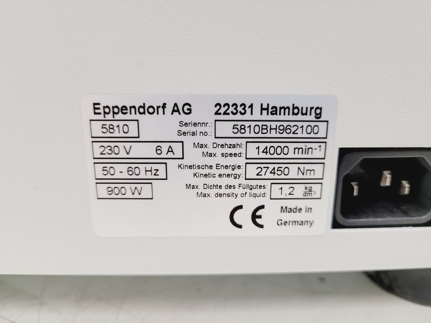 Image of Eppendorf 5810 Benchtop Laboratory Centrifuge with 4000rpm Rotor Lab