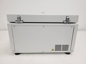 Thumbnail image of Eppendorf 5810 Benchtop Laboratory Centrifuge with 4000rpm Rotor Lab