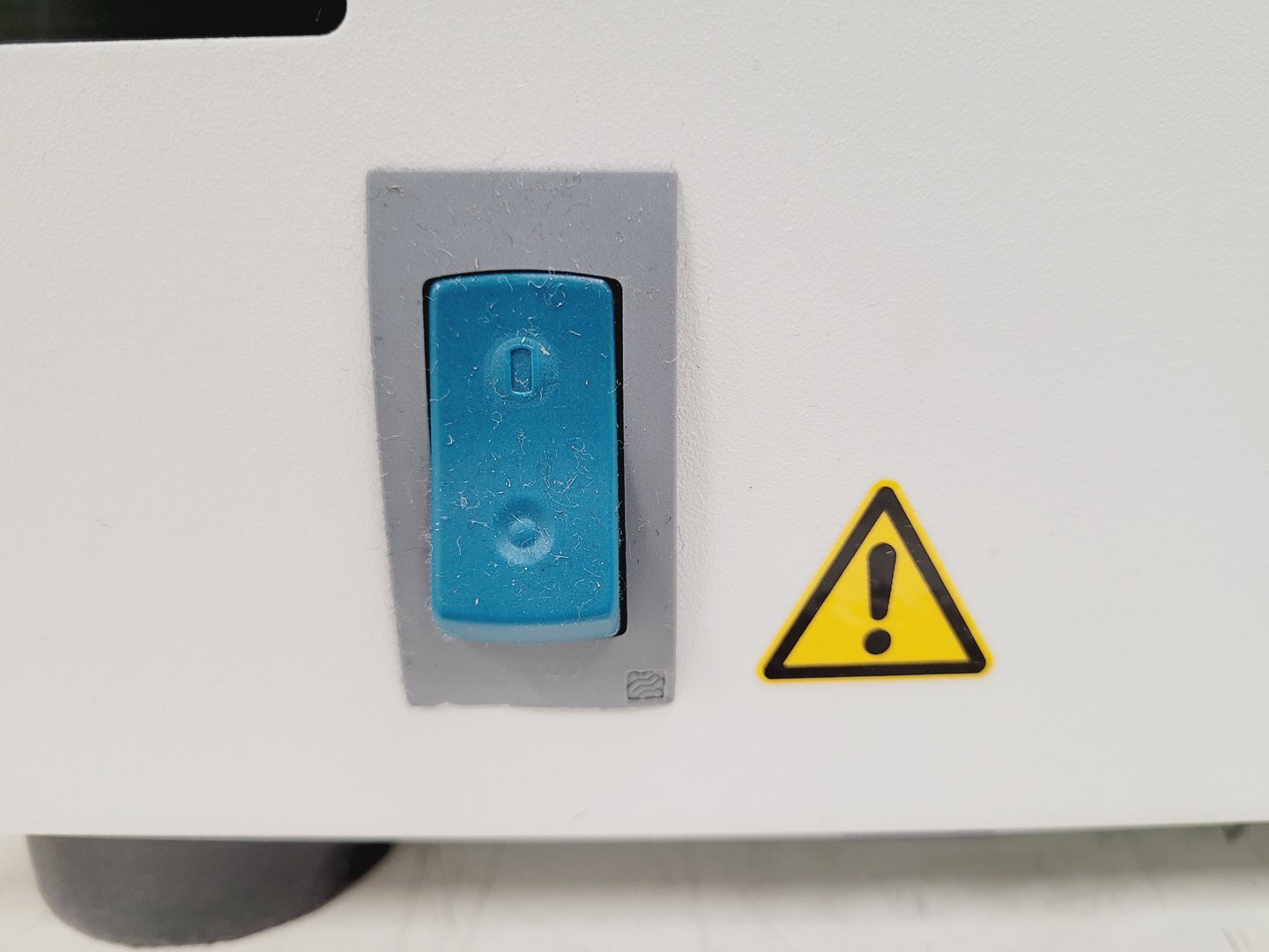 Image of Eppendorf 5810 Benchtop Laboratory Centrifuge with 4000rpm Rotor Lab