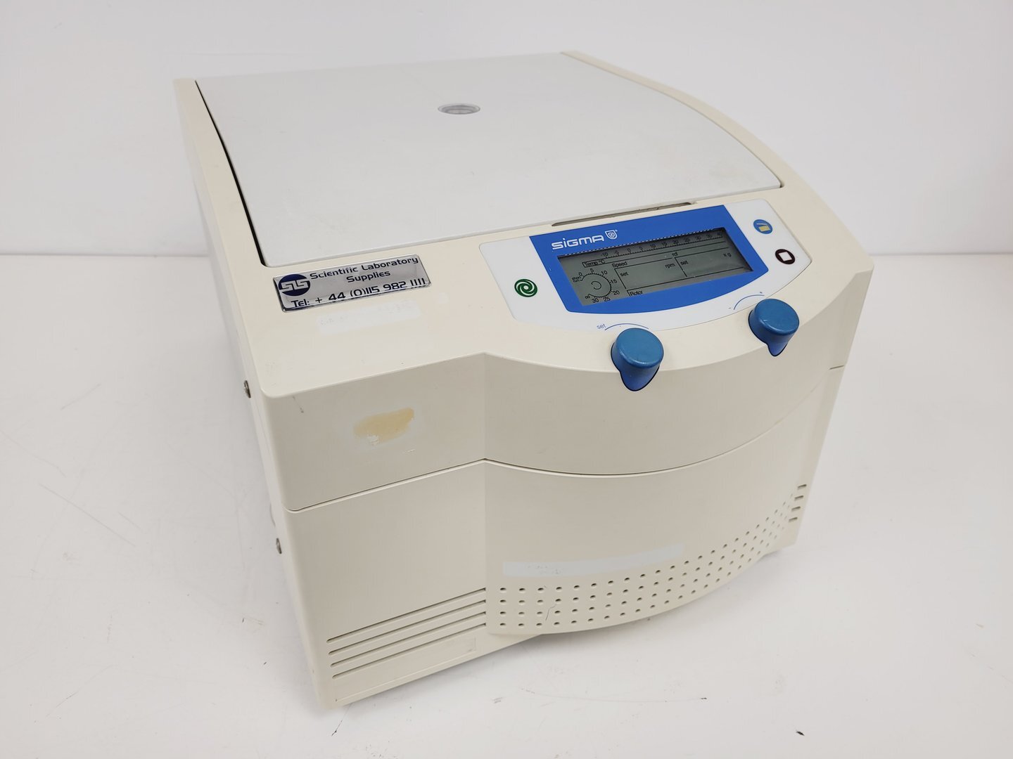 Image of Sigma 1-15K Refrigerated Benchtop Centrifuge Lab