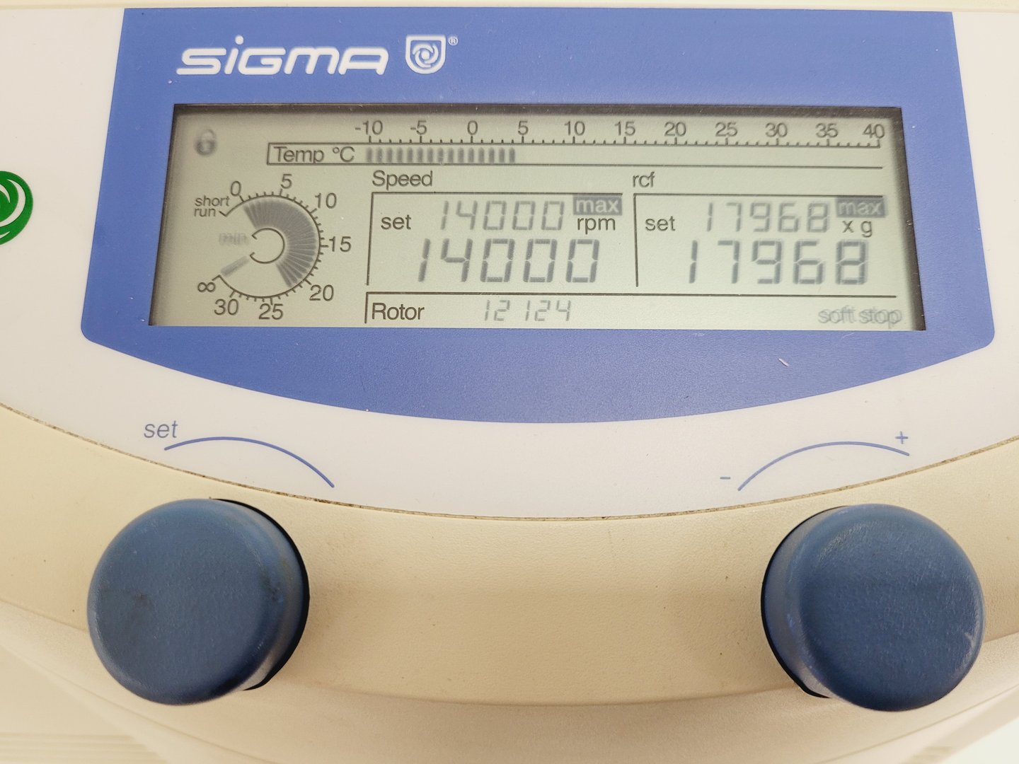 Image of Sigma 1-15K Refrigerated Benchtop Centrifuge Lab