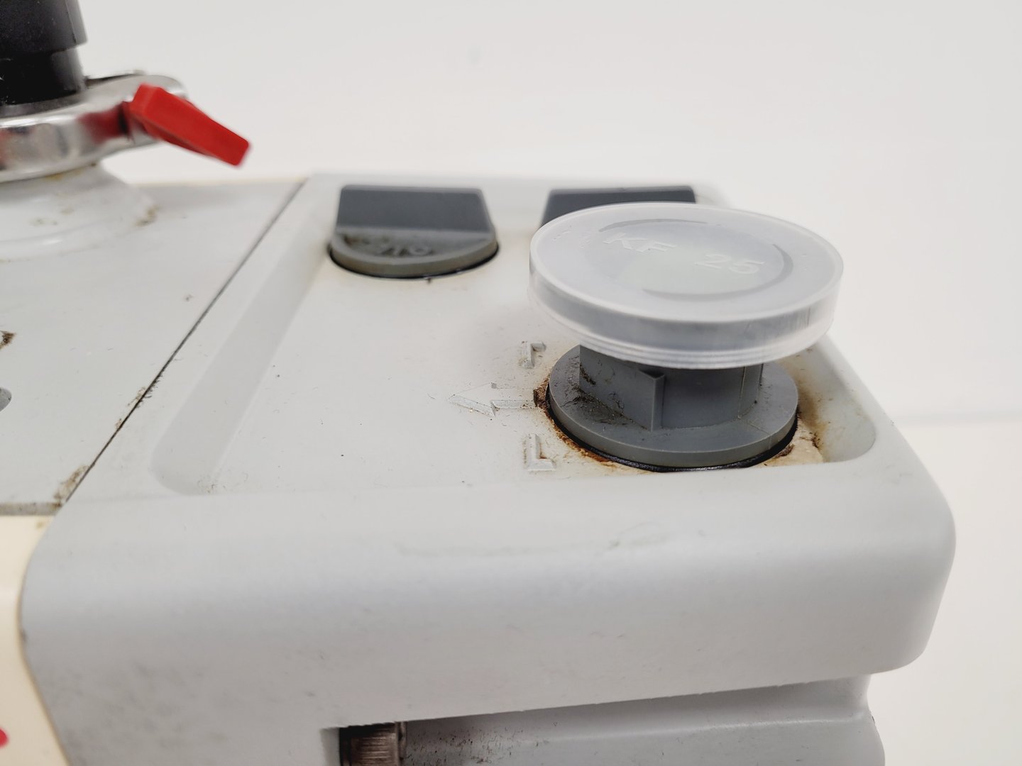 Image of Edwards 5 Rotary Vane Vacuum Pump RV5 Lab