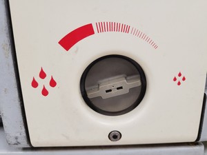 Thumbnail image of Edwards 5 Rotary Vane Vacuum Pump RV5 Lab