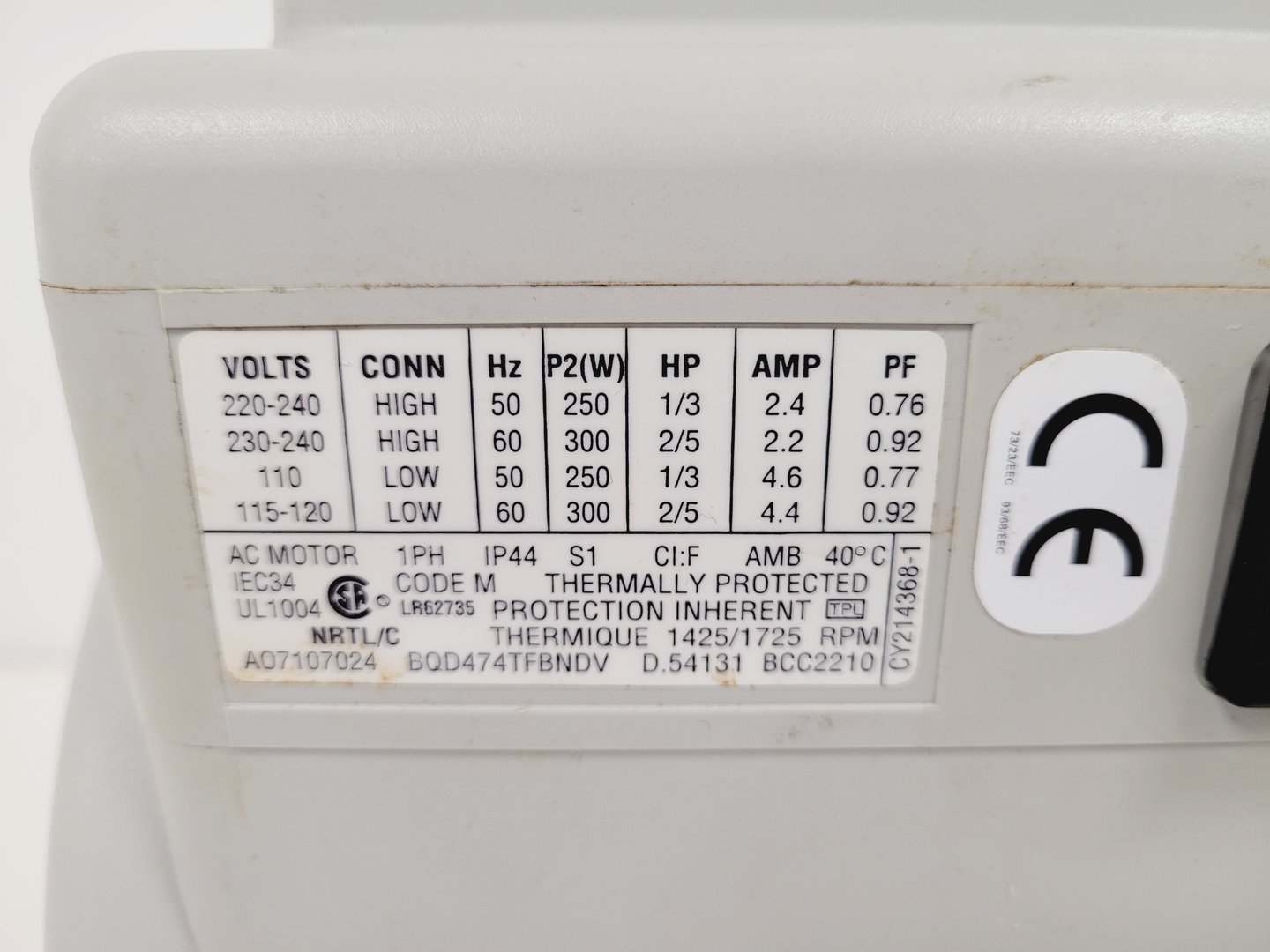 Image of Edwards 5 Rotary Vane Vacuum Pump RV5 Lab