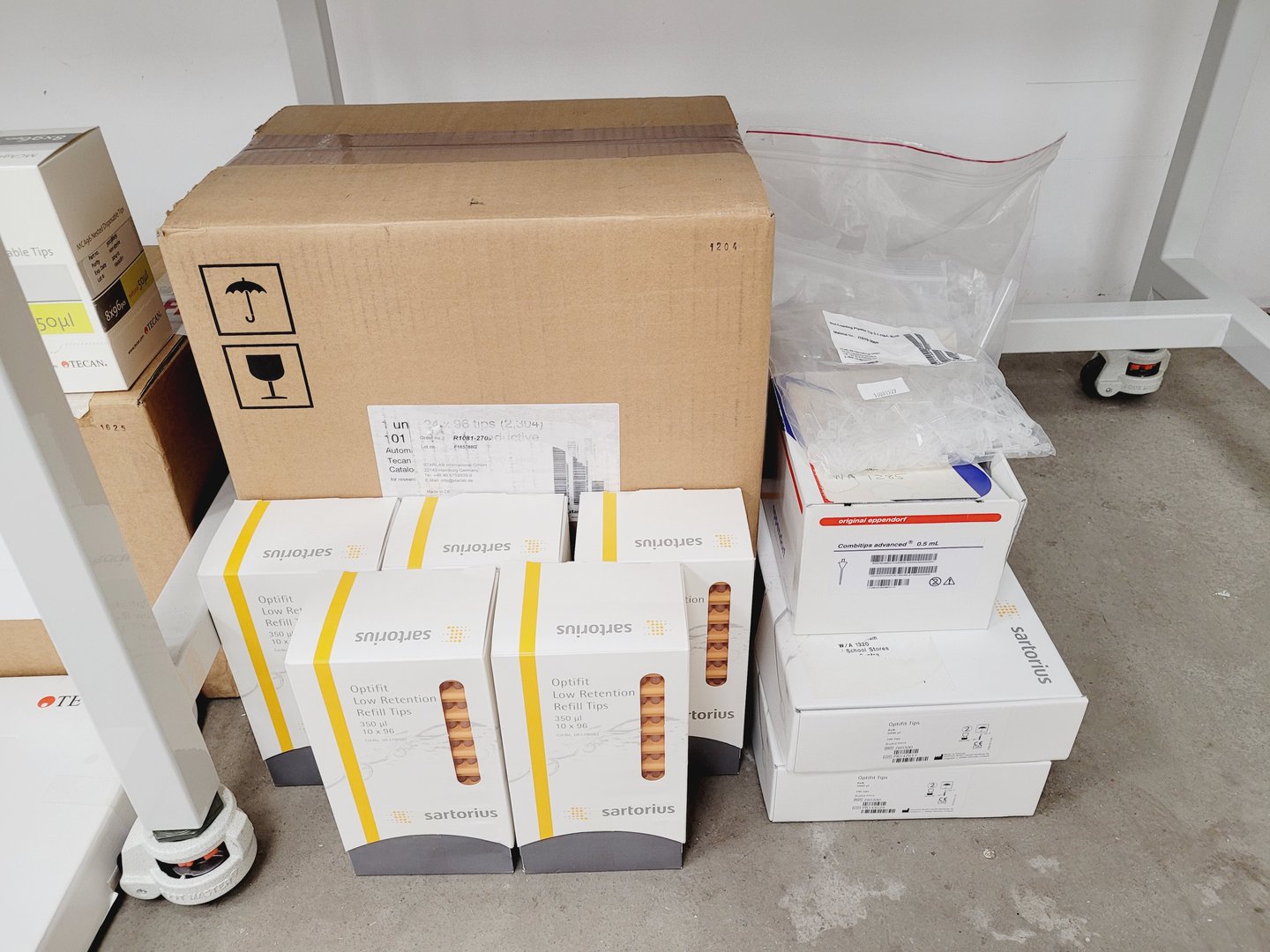 Image of Tecan Freedom Evo-2 200 Base Liquid Handler Evoware with Stand