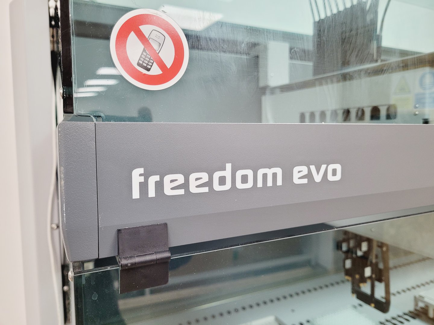 Image of Tecan Freedom Evo-2 200 Base Liquid Handler Evoware with Stand