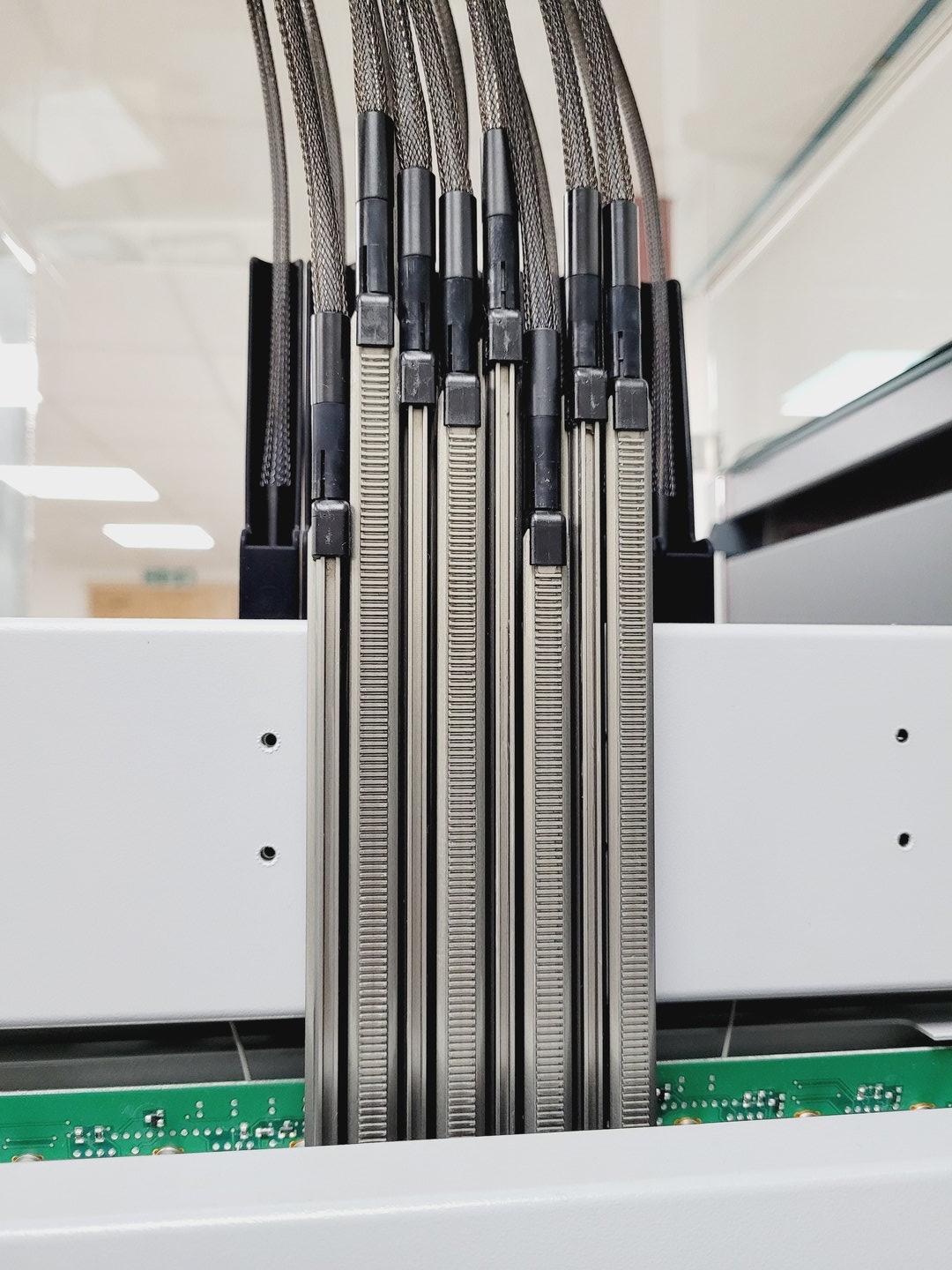 Image of Tecan Freedom Evo-2 200 Base Liquid Handler Evoware with Stand