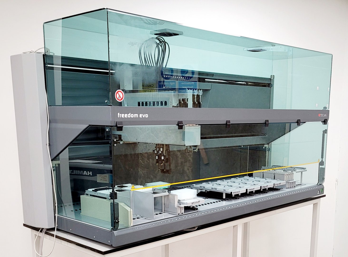 Image of Tecan Freedom Evo-2 200 Base Liquid Handler Evoware with Stand